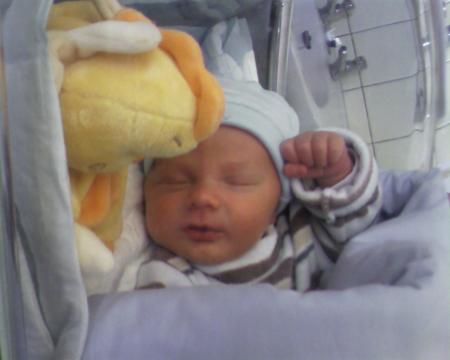 toujours le poingt lev�