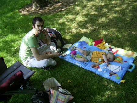 au parc avec papa et maman...
